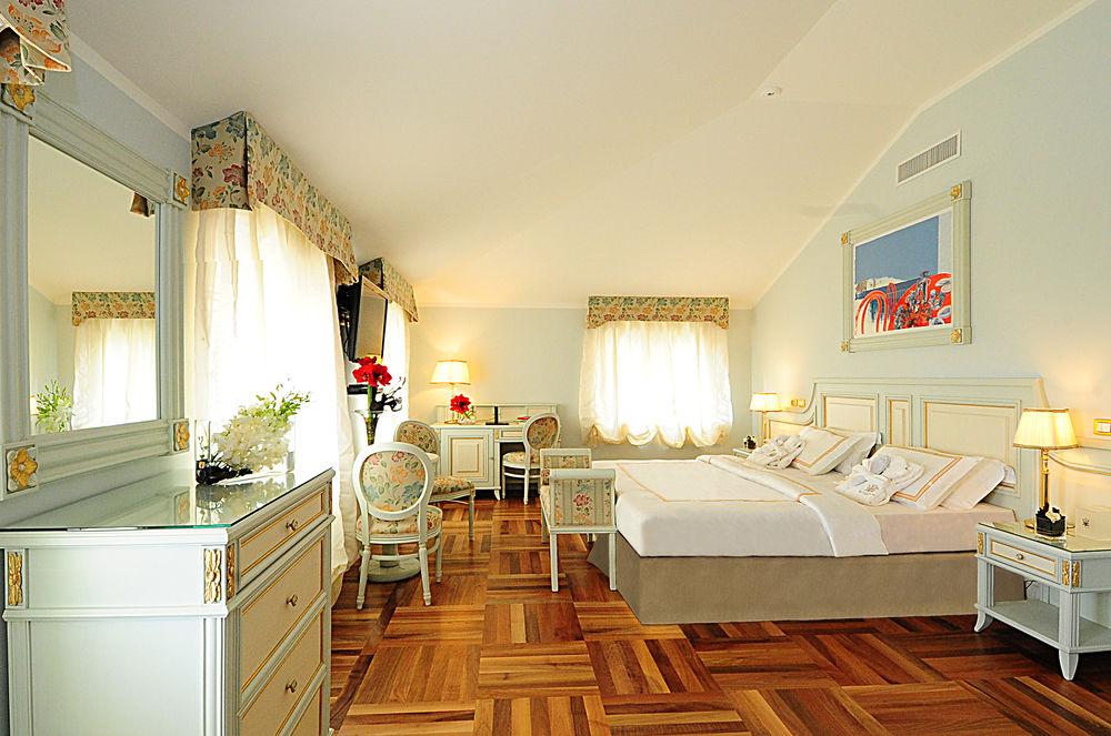Hotel De Paris 산레모 외부 사진