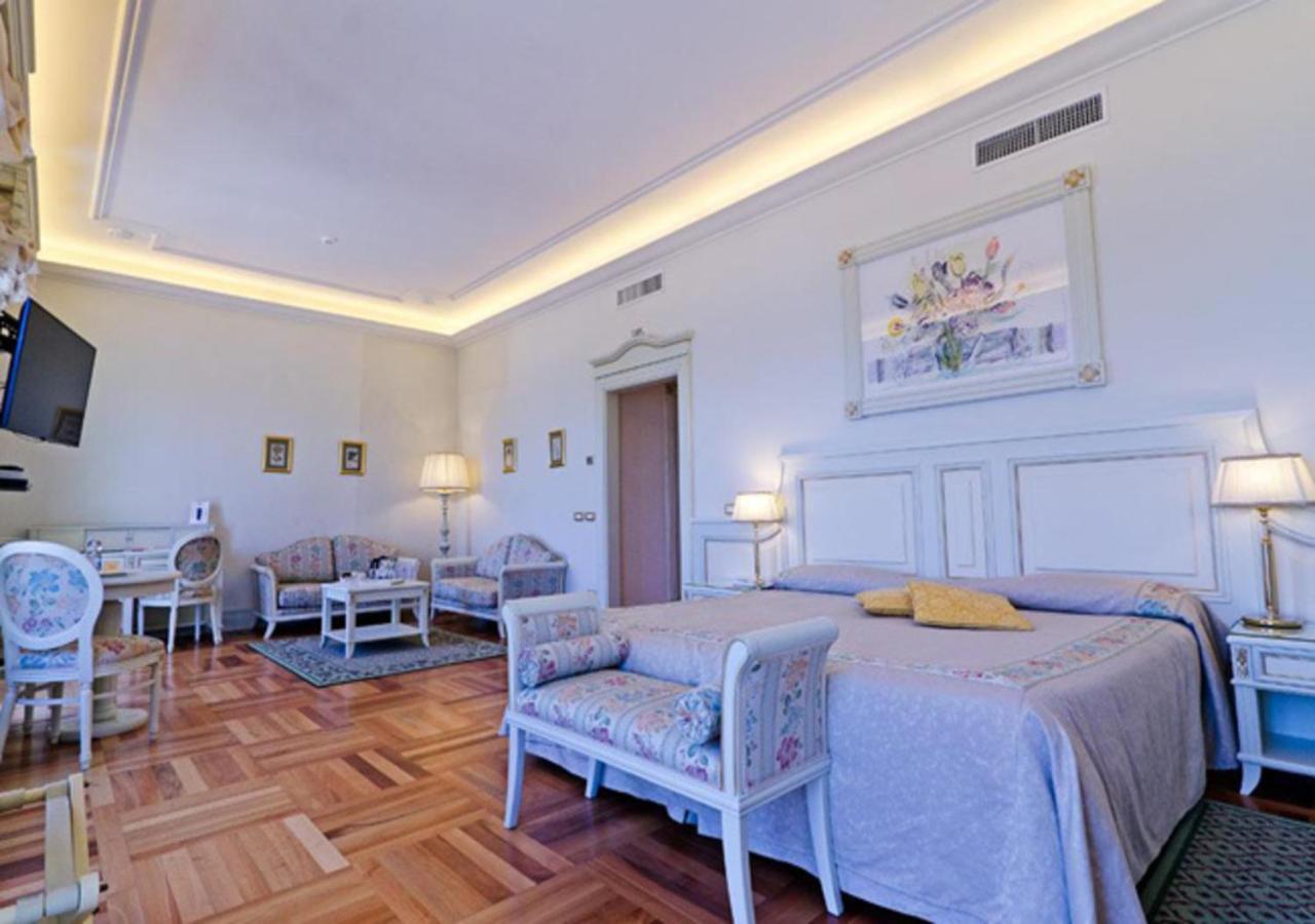 Hotel De Paris 산레모 외부 사진