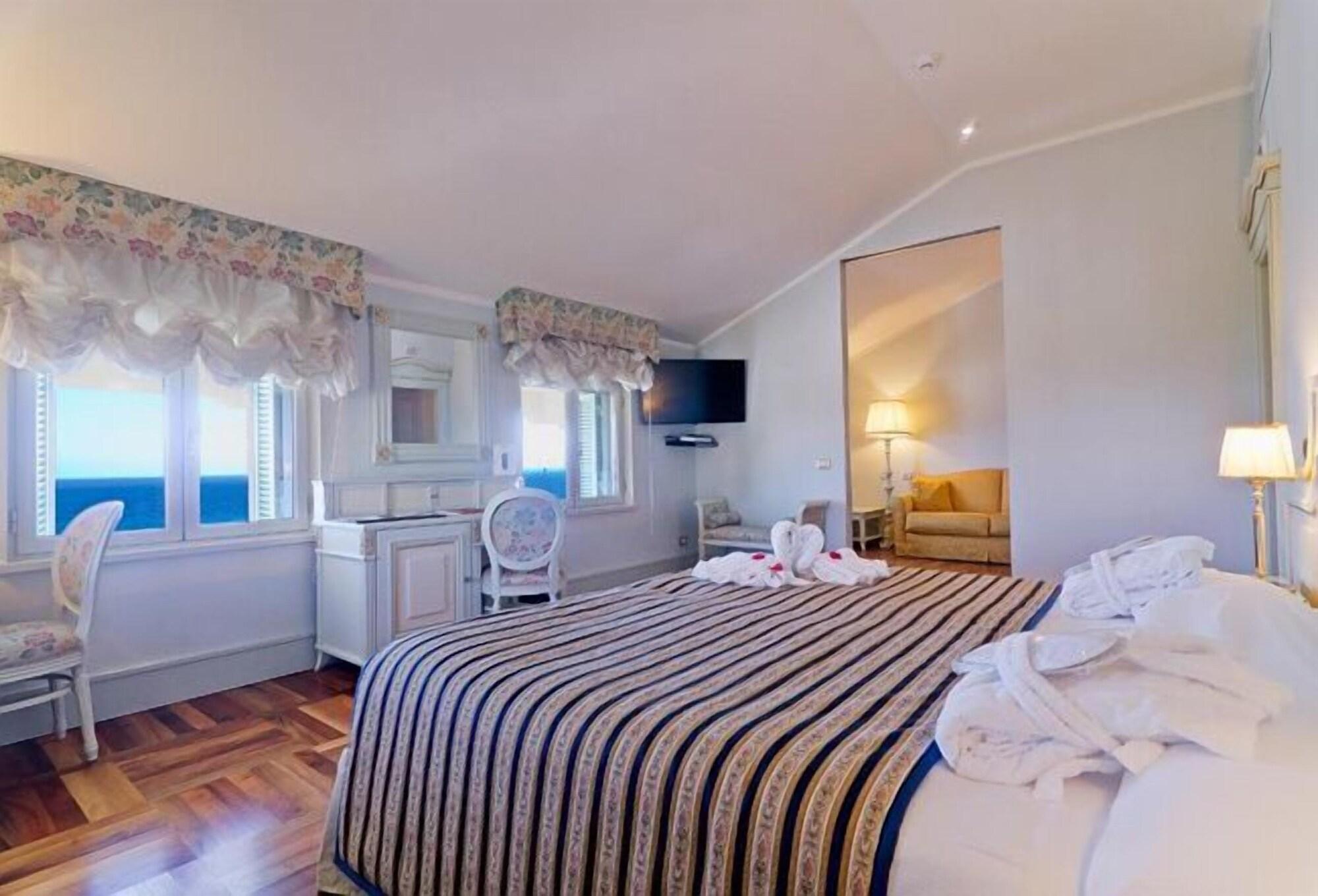 Hotel De Paris 산레모 외부 사진
