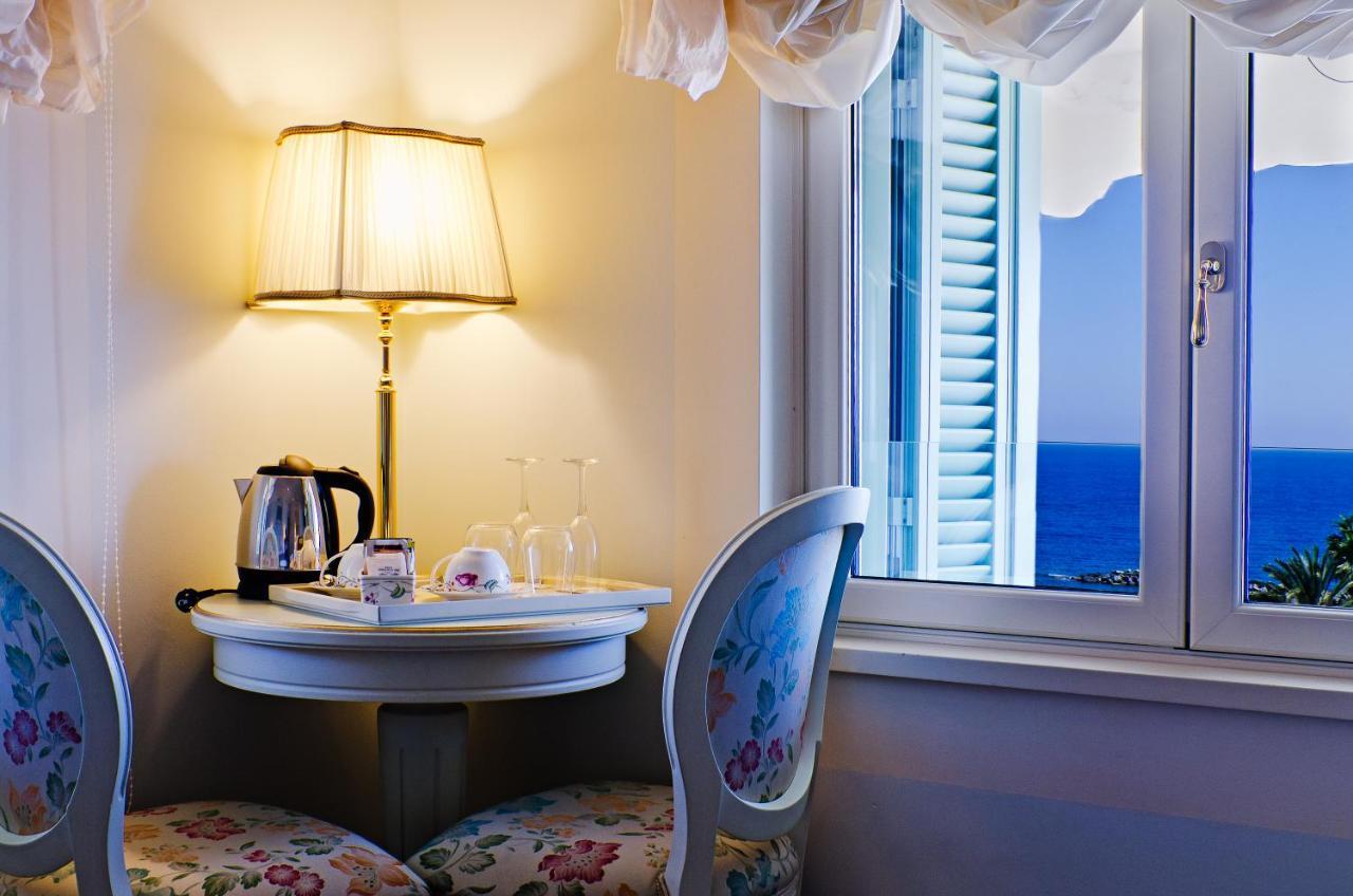 Hotel De Paris 산레모 외부 사진